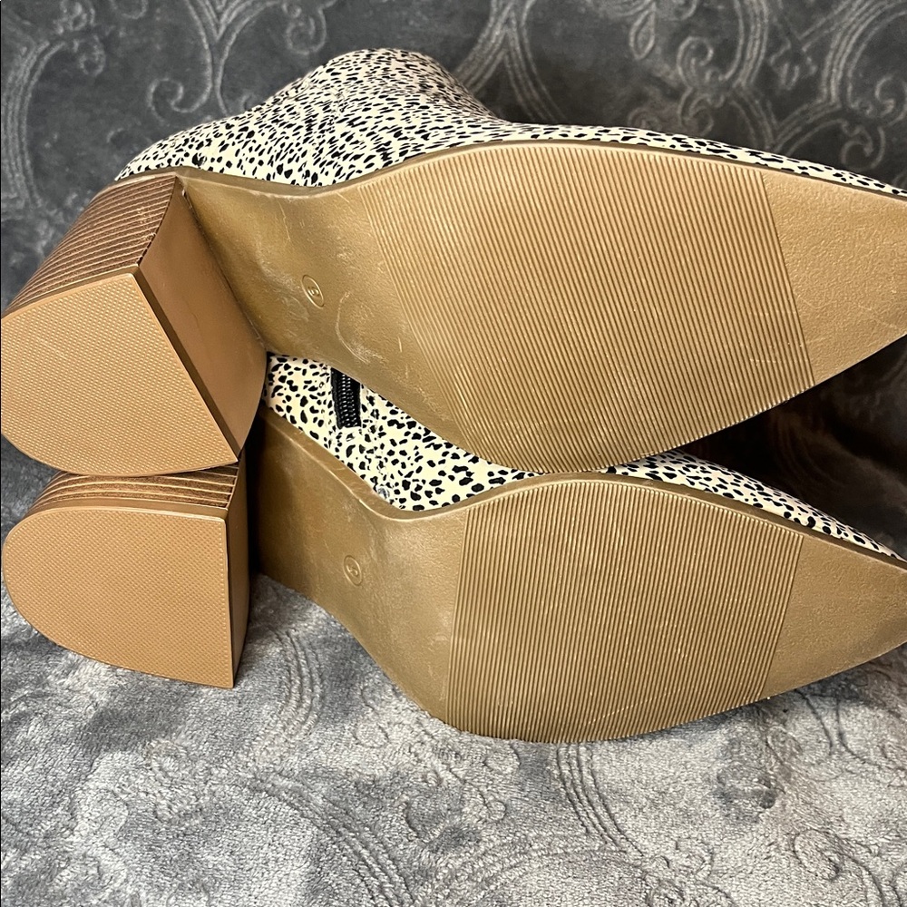 Serra Cream and Black Patterned Ankle Booties - Picture 8 of 8